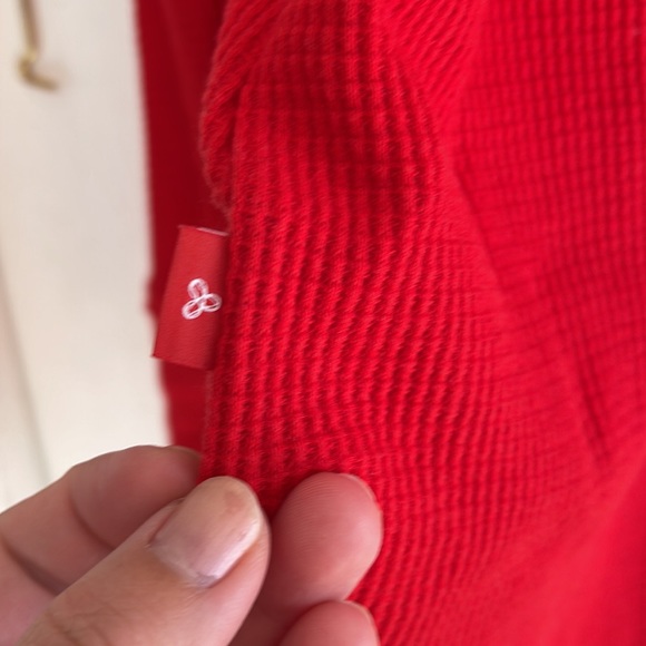 Aritzia TNA waffle knit thermal cowl-neck cotton sweater - Picture 8 of 8